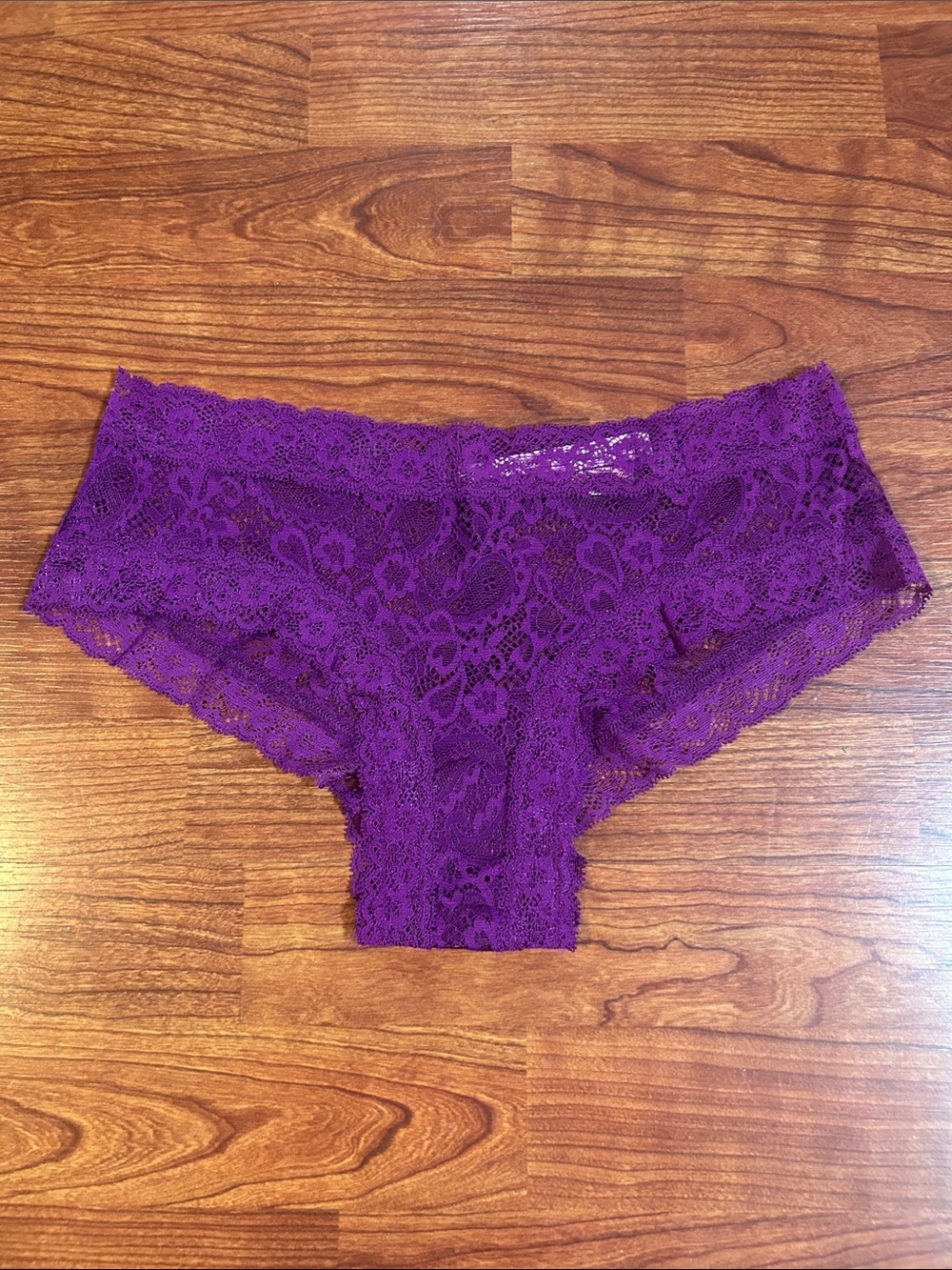 Victoria's Secret Lace Cheey Panty Medium